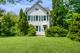 696 High St, Naugatuck, CT 06770 - Photo 1