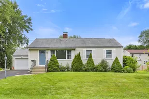 21 Frederick St, Trumbull, CT 06611 - Photo 1