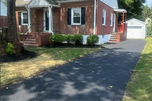 63 Barraclough Ave, Hamden, CT 06517 - Photo 1