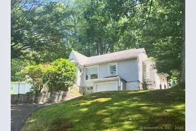 10 Old Waterbury Road #3, Middlebury, CT 06762 - Photo 1