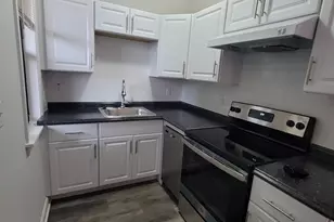 21 Harrison Pl, Hartford, CT 06112 - Photo 1