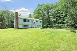 14 Queen St, Shelton, CT 06484 - Photo 1