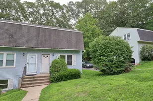 146 Macarthur Dr, Waterbury, CT 06704 - Photo 1