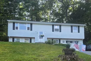 366 Sabin St, Putnam, CT 06260 - Photo 1