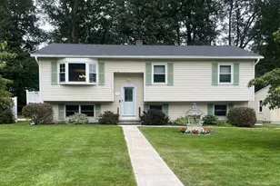 17 Stanley Dr, Plainfield, CT 06354 - Photo 1