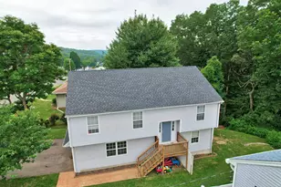 60 Phoenix Ave, Naugatuck, CT 06770 - Photo 1