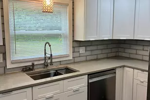 120 Mountain St, Hartford, CT 06106 - Photo 1