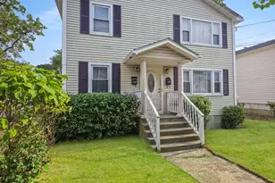 129 Trumbull Ave, Bridgeport, CT 06606 - Photo 1