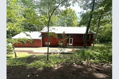 8 Crane Place, Simsbury, CT 06070 - Photo 1