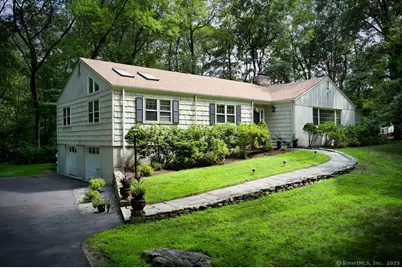 135 Foxwood Road, Stamford, CT 06903 - Photo 1