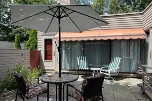 23 Charlton Hill Rd, Hamden, CT 06518 - Photo 1