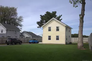 588 North St, Windsor Locks, CT 06096 - Photo 1