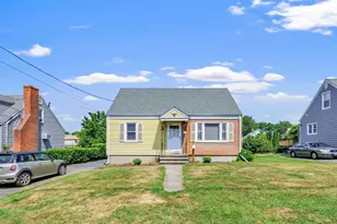 156 Kenwood Ave, Stratford, CT 06614 - Photo 1