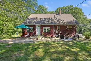 31 Leetes Island Rd, Guilford, CT 06437 - Photo 1