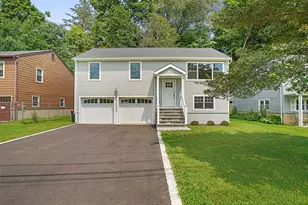 6 Erin Ct, Norwalk, CT 06854 - Photo 1