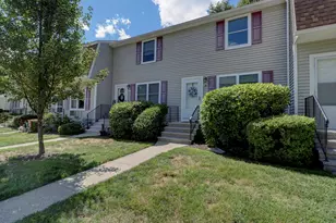 69 Brentwood Dr, Wallingford, CT 06492 - Photo 1