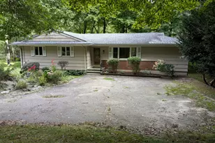 15 Park Ln, Woodbridge, CT 06525 - Photo 1