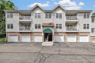 1215 Arganese Place, Trumbull, CT 06611 - Photo 1