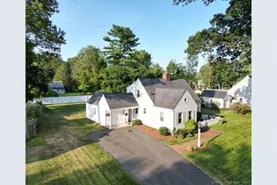 18 Oakwood Road, Simsbury, CT 06070 - Photo 1