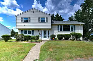 53 Gayfield Rd, Waterbury, CT 06706 - Photo 1