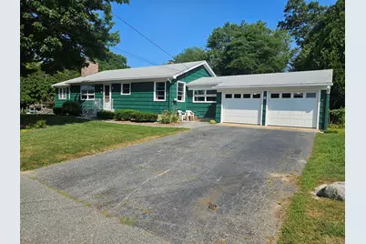 90 Westwood Drive, Groton, CT 06340 - Photo 1