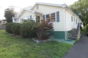 490 Woodside Ave, Bridgeport, CT 06606 - Photo 1