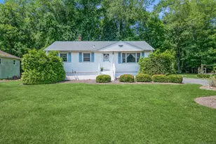 132 Toll House Ln, Fairfield, CT 06825 - Photo 1