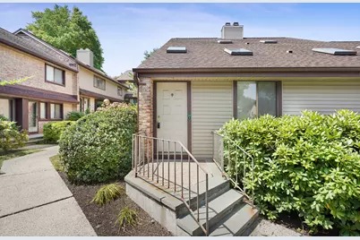 2437 Bedford Street #D1, Stamford, CT 06905 - Photo 1