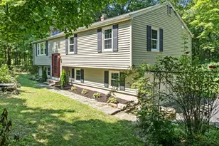 59 Oriole Cir, Guilford, CT 06437 - Photo 1