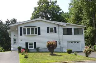 18 Starlet Ln, Waterbury, CT 06704 - Photo 1