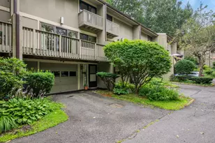 48 Clubhouse Dr, Woodbury, CT 06798 - Photo 1