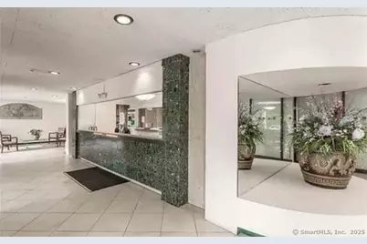 2625 Park Avenue #15 G, Bridgeport, CT 06610 - Photo 1