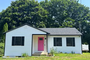 8 Eddy Ct, Montville, CT 06370 - Photo 1