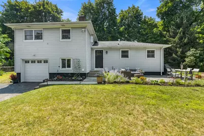 10 Walker Court, Greenwich, CT 06831 - Photo 1