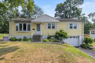 18 Kaye Rd, West Haven, CT 06516 - Photo 1