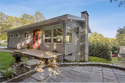 19 Split Level Road, Ridgefield, CT 06877 - Photo 1