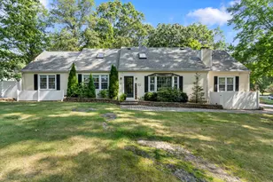 2 Beechwood Rd, Branford, CT 06405 - Photo 1