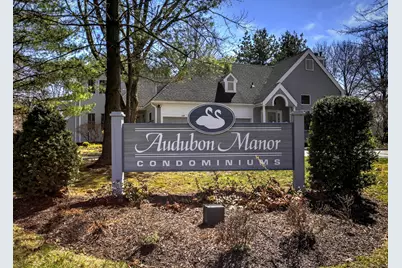 4 Manor House Lane #4, Milford, CT 06461 - Photo 1