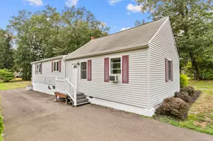 40 Woodland Ave, North Haven, CT 06473 - Photo 1