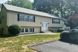 55 Founders Village, Clinton, CT 06413 - Photo 1