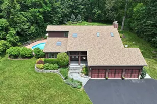 8 Walnut Ridge Rd, New Fairfield, CT 06812 - Photo 1