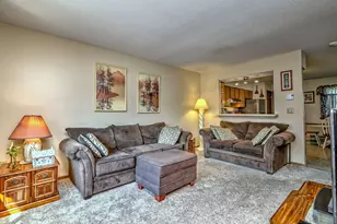 975 Meriden Rd, Waterbury, CT 06705 - Photo 1