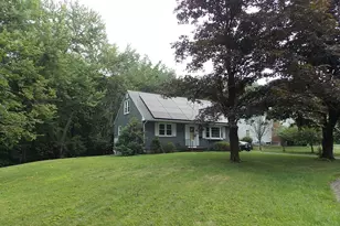 10 Crestview Cir, Enfield, CT 06082 - Photo 1