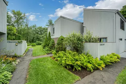 3 Honeysuckle Lane #3, Ridgefield, CT 06877 - Photo 1