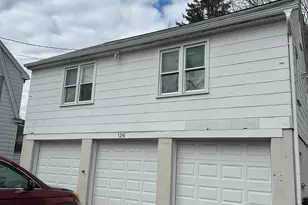 126 Chestnut St, Branford, CT 06405 - Photo 1