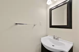 231 Cottonwood Rd, Newington, CT 06111 - Photo 24