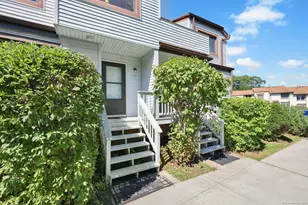 231 Cottonwood Rd, Newington, CT 06111 - Photo 4