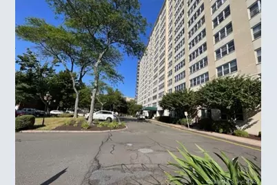 2625 Park Avenue #3P, Bridgeport, CT 06604 - Photo 1