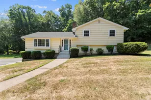 15 Oak Gate Dr, Branford, CT 06405 - Photo 1