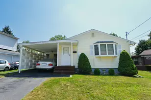 35 Lund Ave, Waterbury, CT 06705 - Photo 1